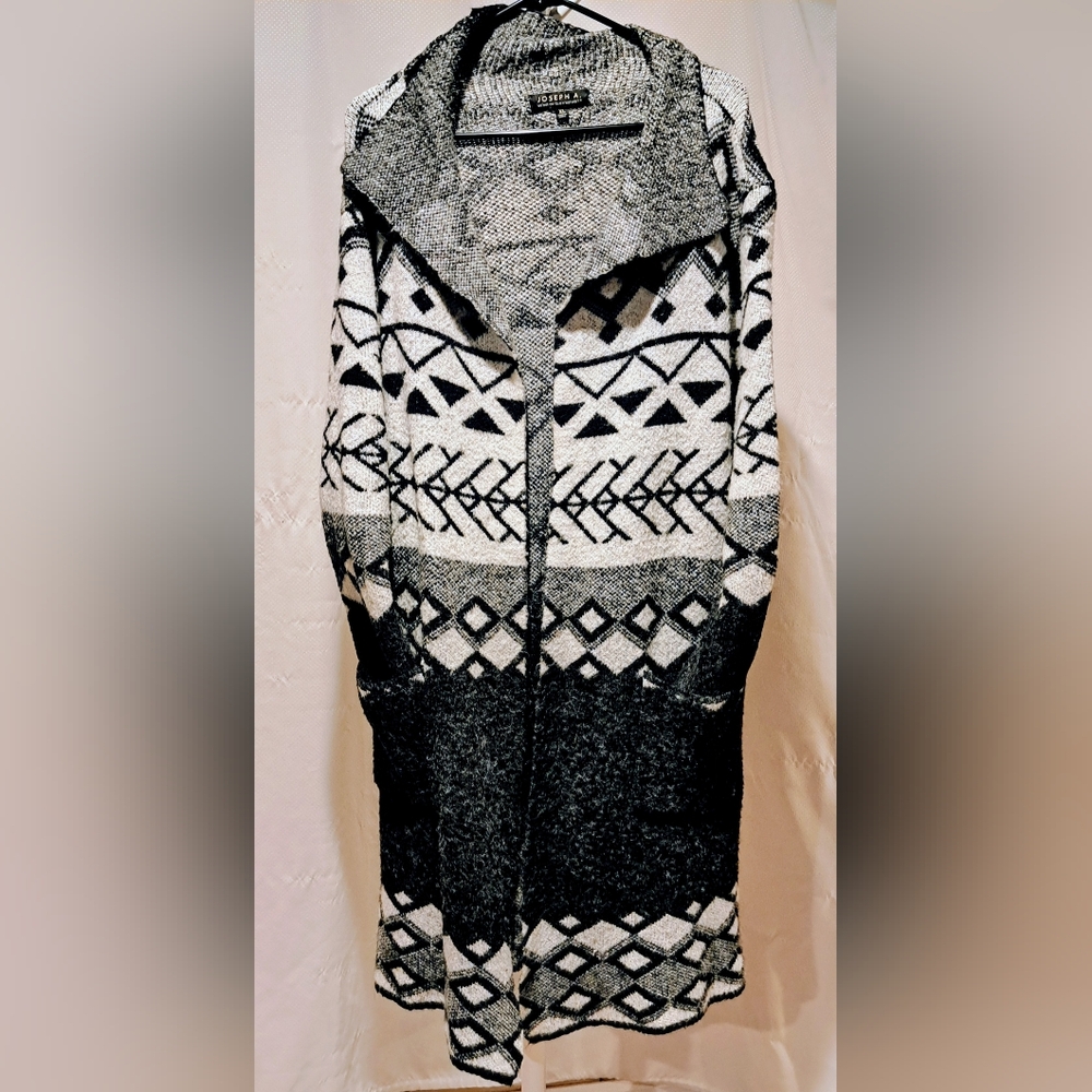Joseph A Black and Gray Textured Knit